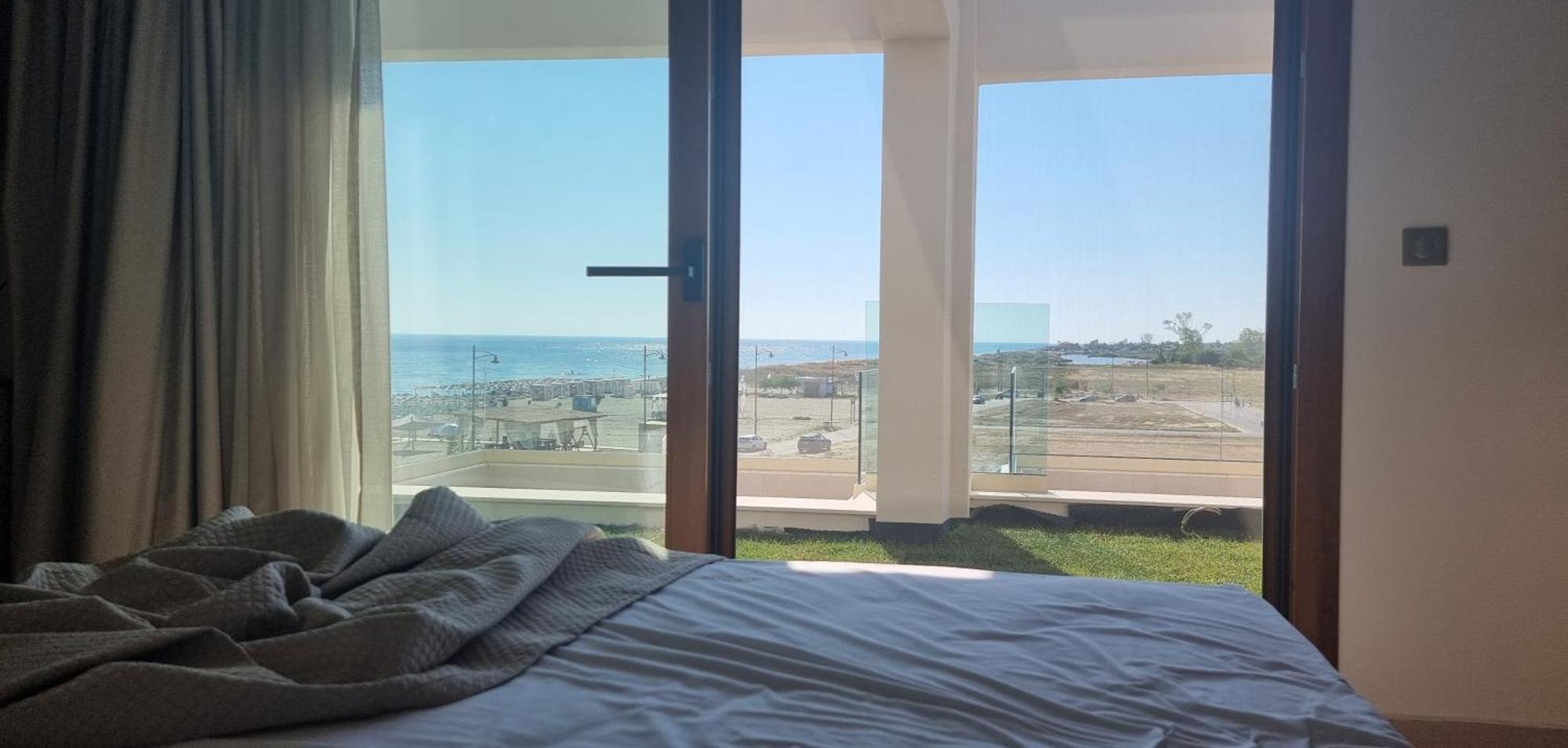 אפרטהוטל ניי פורי Pantheon Sea View חדר תמונה