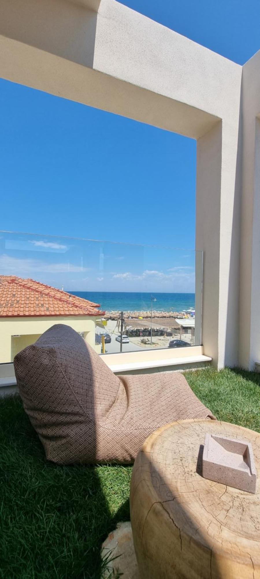 אפרטהוטל ניי פורי Pantheon Sea View חדר תמונה