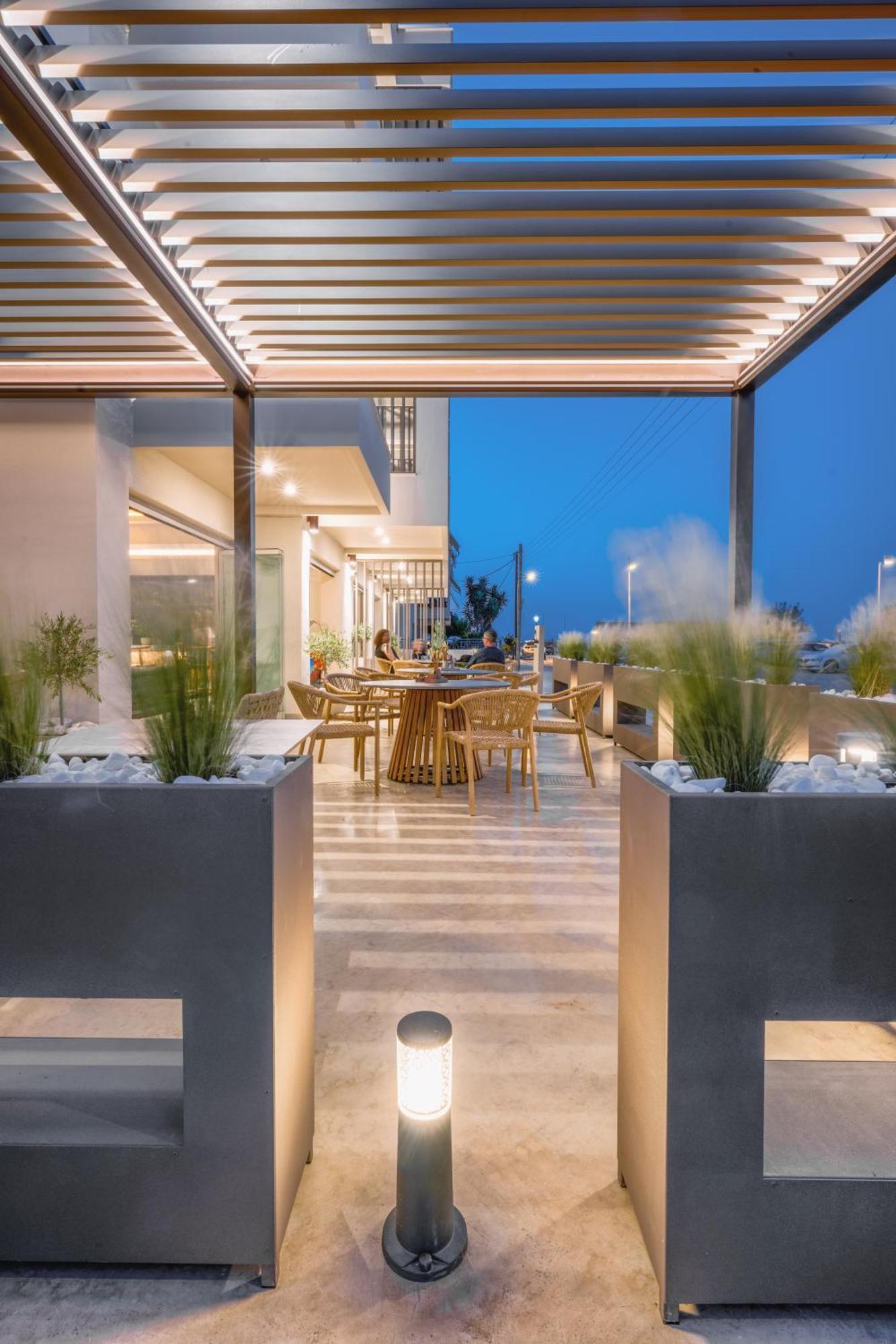 אפרטהוטל ניי פורי Pantheon Sea View מראה חיצוני תמונה